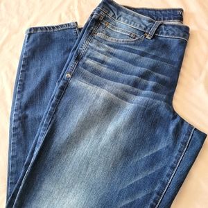 Maurice's Everflex skinny jeans 18 LONG